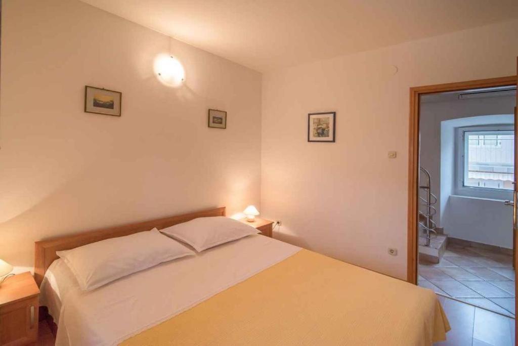 Apartmán Greta Vrbnik Exteriér fotografie
