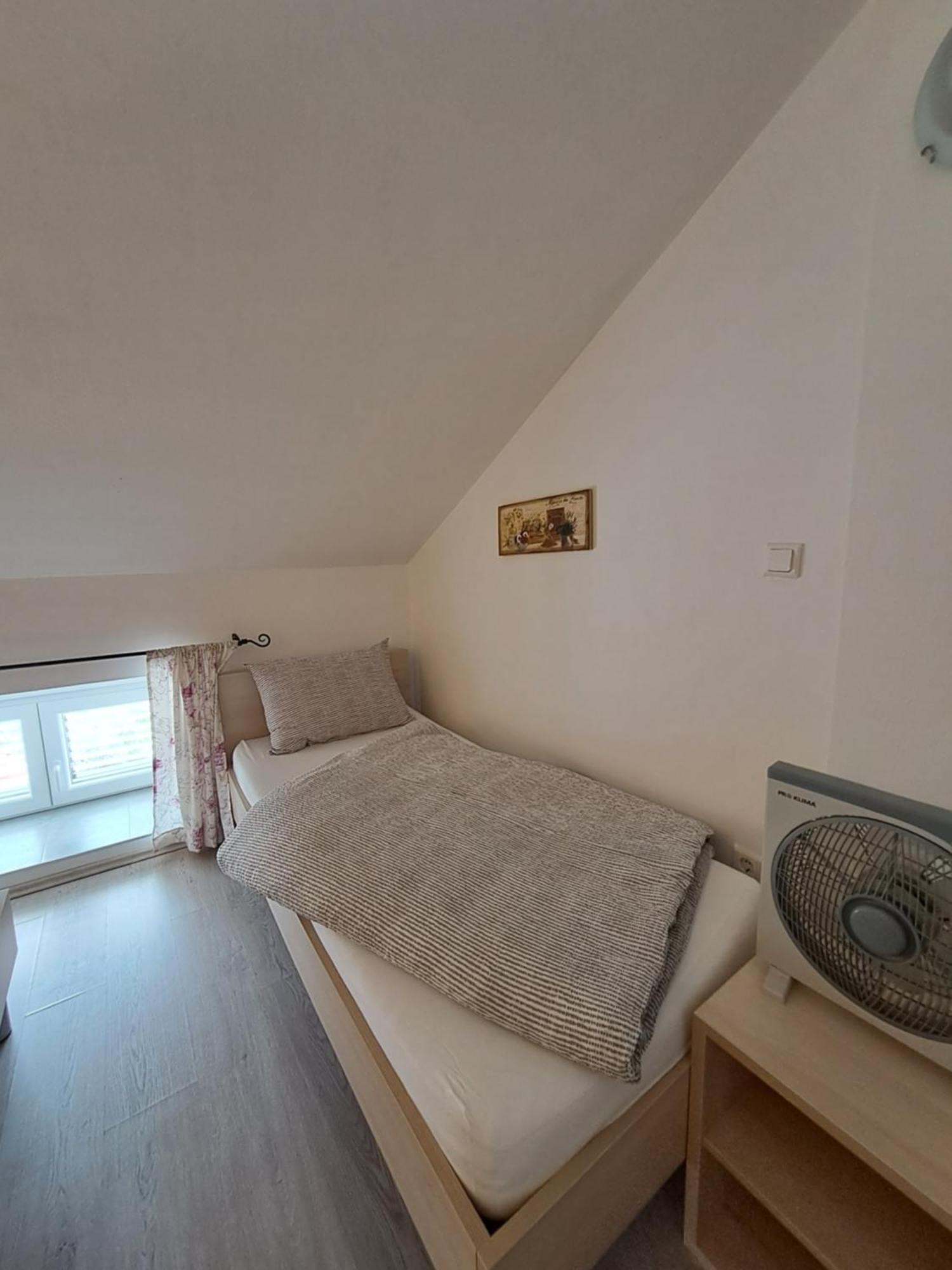Apartmán Greta Vrbnik Exteriér fotografie
